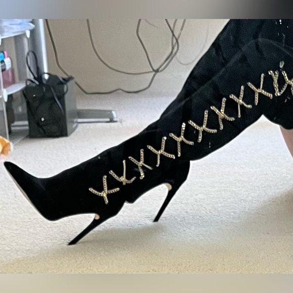 J.Lo Jennifer Lopez Ayana otk over the knee boot black gold chain - Picture 6 of 7